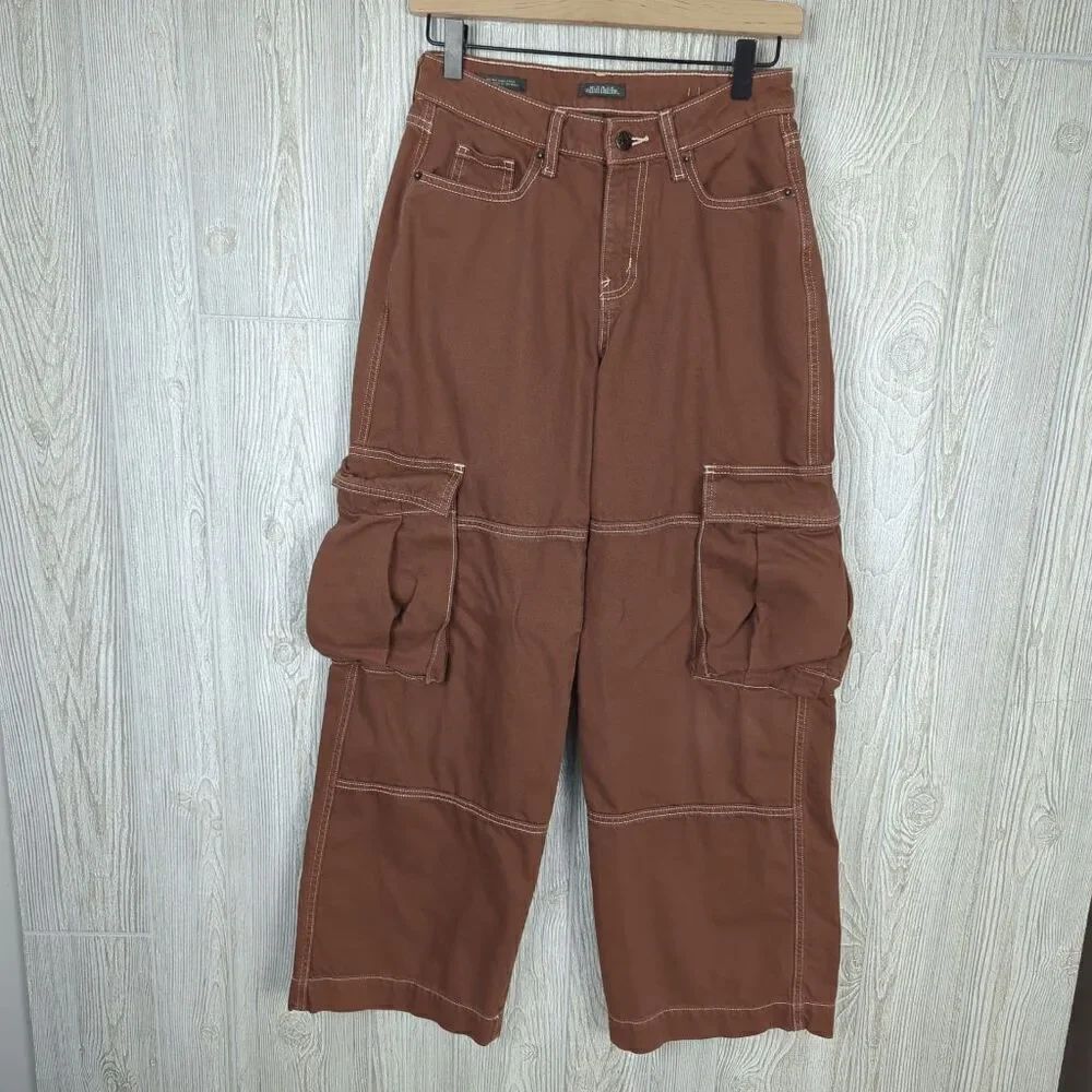 Wild Fable Mid-Rise Baggy Cargo Pants Brown Size 2R Contrast Stitching